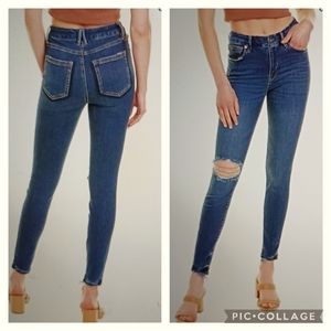 Good American Good Legs Skinny Jeans